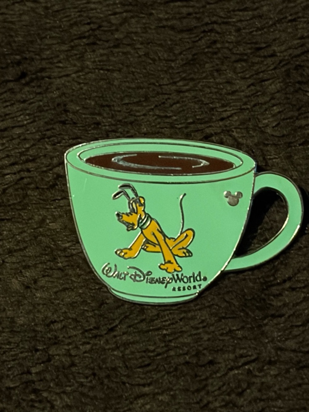Walt Disney World Resort Pluto Coffee Mug Enamel Metal Hidden Mickey Pin 4/4 '07